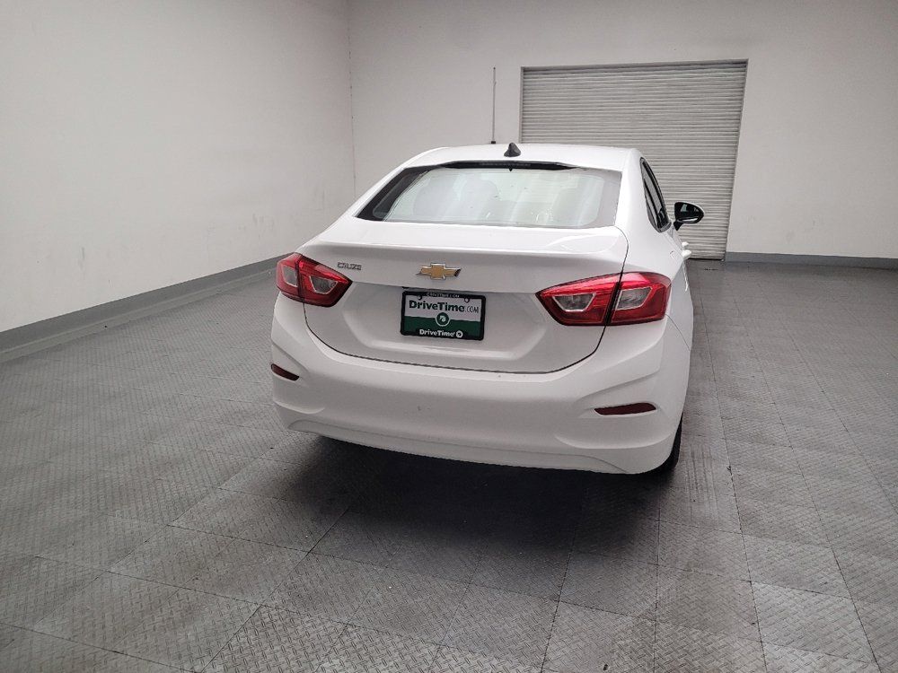 Used 2018 Chevrolet Cruze LS FWD image 7