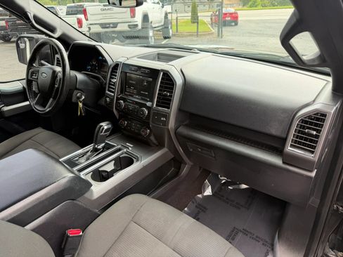 Used 2015 Ford F150 XLT w/ Equipment Group 302A Luxury AWD/4WD image 13