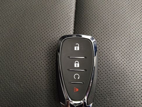 Used 2023 GMC Terrain AT4 w/ Tech Package AWD/4WD image 32