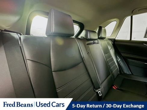 Used 2021 Toyota RAV4 XLE Premium image 28