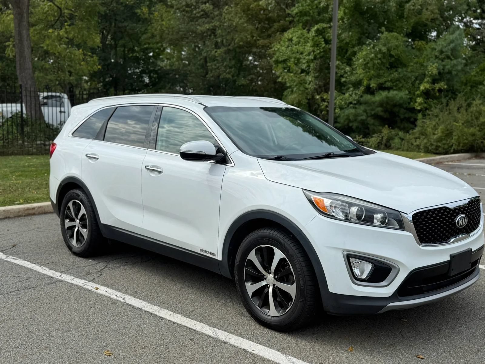 Used 2016 Kia Sorento EX AWD/4WD image 3