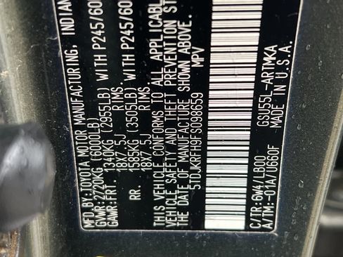 Used 2015 Toyota Highlander XLE image 32