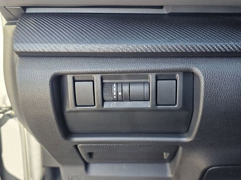 Certified 2025 Subaru Crosstrek 2.5i Sport w/ Crosstrek Mirror Package image 26