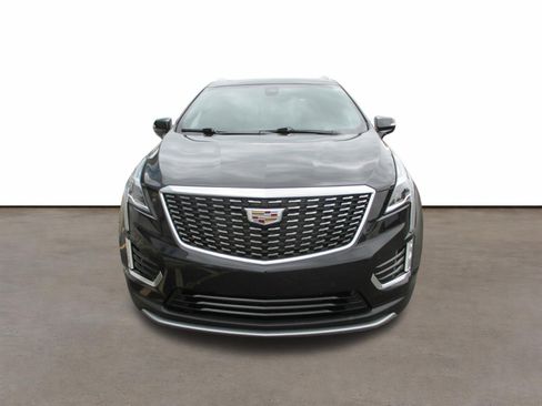 Used 2020 Cadillac XT5 Premium Luxury FWD image 2