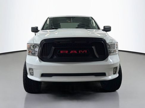 Used 2018 RAM 1500 Express RWD image 2