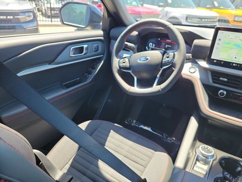 New 2026 Ford Explorer ST-Line w/ ST-Line Street Pack RWD image 12
