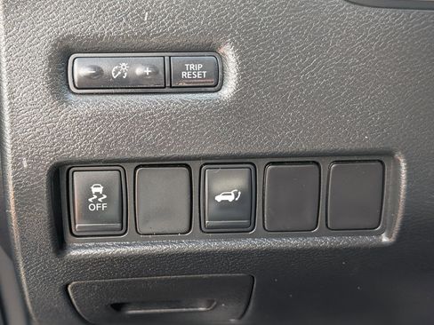 Used 2015 Nissan Murano SL w/ SL Technology Package AWD/4WD image 25