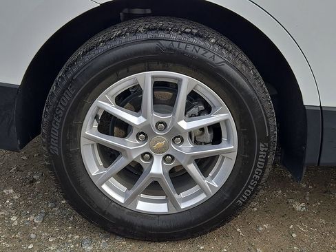 Used 2023 Chevrolet Equinox LT image 11