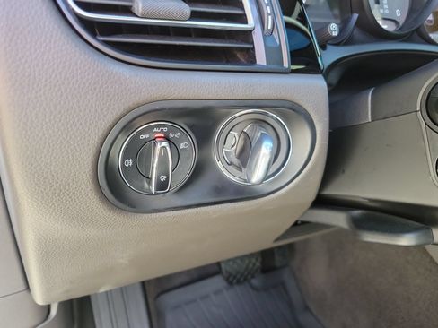 Used 2023 Porsche Macan S AWD/4WD image 26
