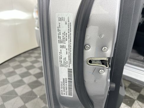 Used 2024 RAM 2500 Laramie image 12