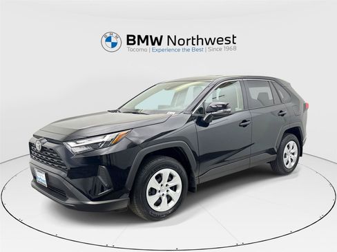 Used 2025 Toyota RAV4 LE AWD/4WD image 1