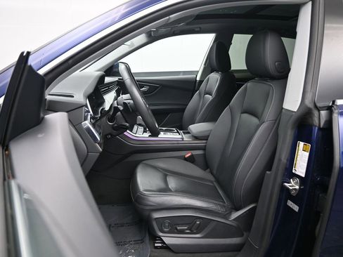 Used 2021 Audi Q8 Premium Plus w/ Premium Plus Package image 27