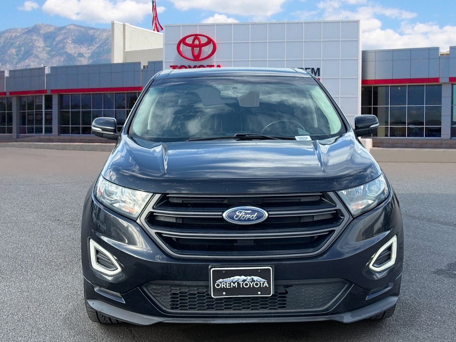 Used 2018 Ford Edge Sport w/ Technology Package AWD/4WD image 2
