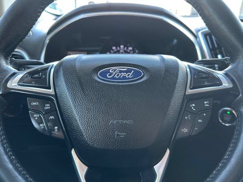 Used 2020 Ford Edge Titanium w/ Equipment Group 301A FWD image 24