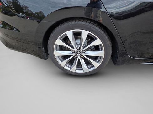 Used 2021 Nissan Maxima Platinum image 9