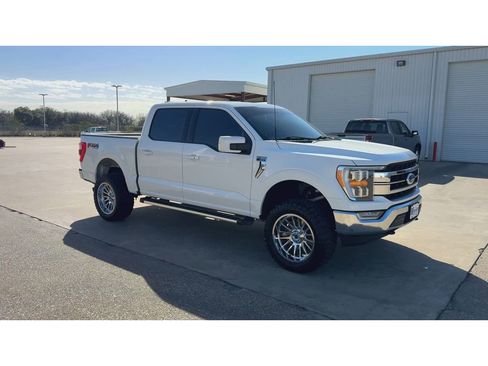 Used 2022 Ford F150 Lariat w/ Trailer Tow Package image 2