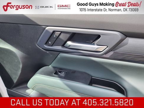 New 2027 GMC Terrain AT4 w/ Convenience Package III AWD/4WD image 40
