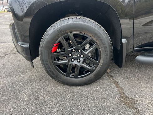 Certified 2022 Chevrolet Silverado 1500 RST w/ Redline Edition image 25