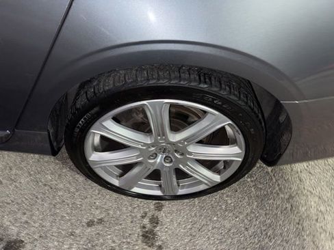 Used 2017 Volvo S90 T6 Inscription w/ Vision Package image 21