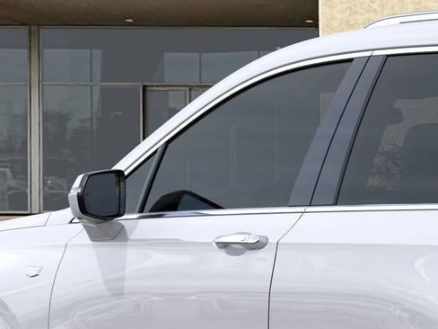 New 2025 Cadillac XT6 Luxury image 12