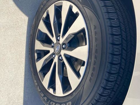 Used 2016 Subaru Outback 2.5i Limited AWD/4WD image 11