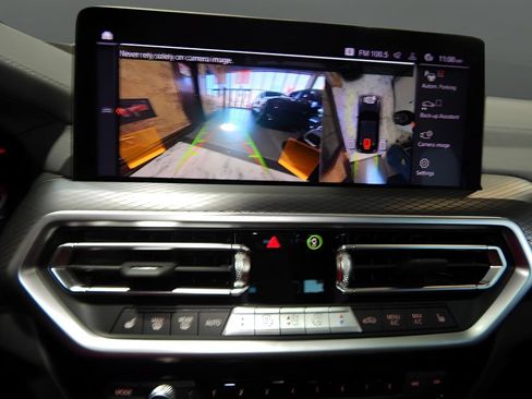 Used 2024 BMW X4 xDrive30i AWD/4WD image 24