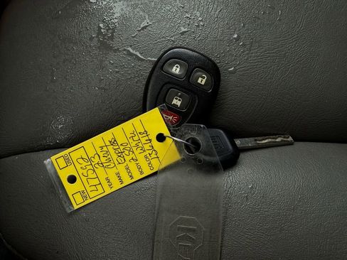 Used 2023 Chevrolet Express 2500 w/ Driver Convenience Package image 25