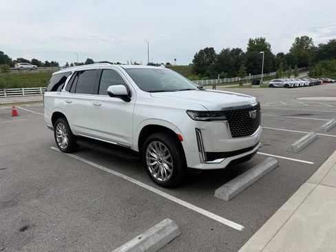 Used 2024 Cadillac Escalade Premium Luxury w/ LPO, Floor Liner Package AWD/4WD image 2