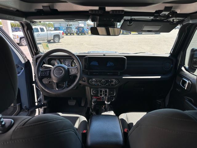 Used 2024 Jeep Wrangler Unlimited Rubicon 4xe w/ Technology Group AWD/4WD image 22