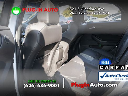 Used 2018 Ford Focus ST w/ Equipment Group 402A image 13