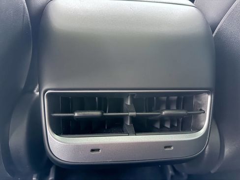 Used 2020 Tesla Model 3 Performance image 19