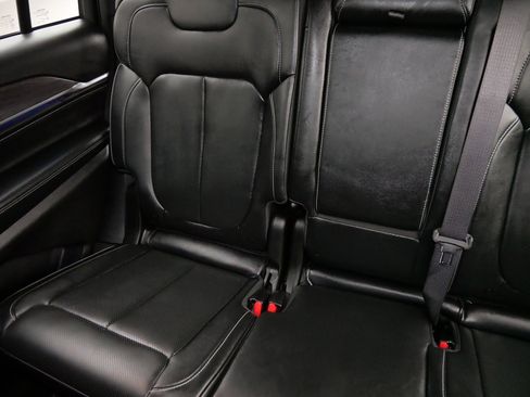 Used 2022 Jeep Grand Cherokee L Overland image 12