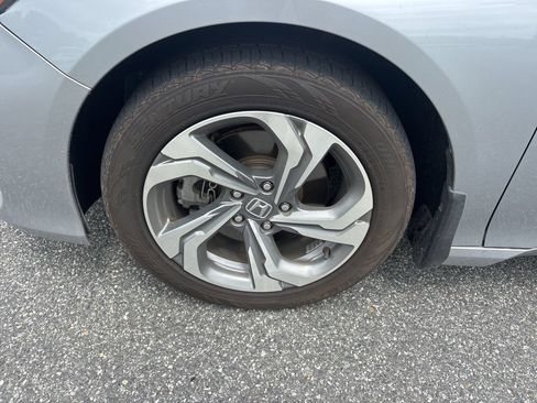 Used 2020 Honda Accord EX-L image 11
