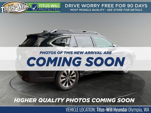 Used 2023 Subaru Outback Touring AWD/4WD image 3