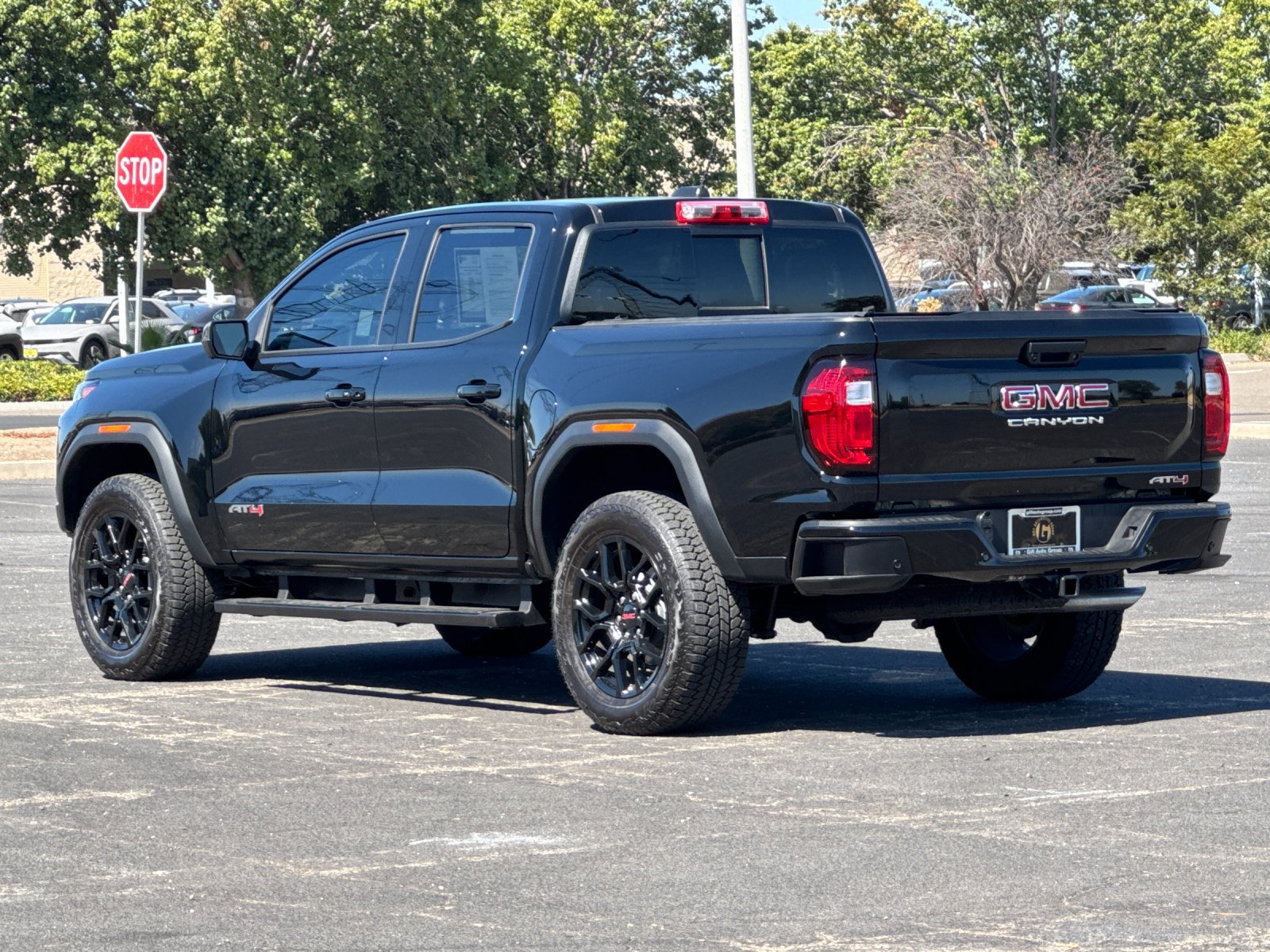 Used 2025 GMC Canyon AT4 w/ Technology Plus Package AWD/4WD image 6