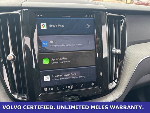 Certified 2025 Volvo XC60 B5 Plus image 18