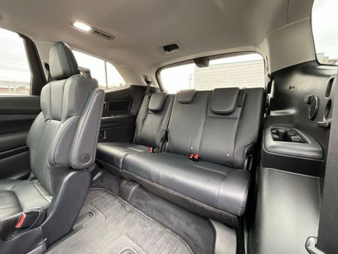 Used 2022 Subaru Ascent Touring w/ Popular Package #2A image 16