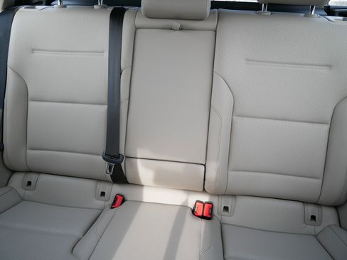 Used 2017 Volkswagen Golf Alltrack SE image 13