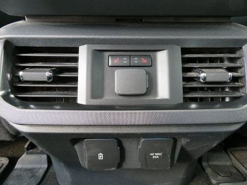 Certified 2022 Ford F150 Platinum w/ Equipment Group 701A High image 20