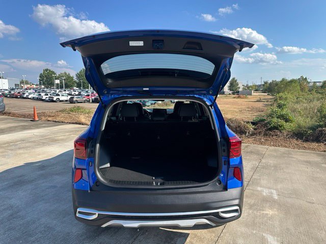 Used 2022 Kia Seltos EX AWD/4WD image 6