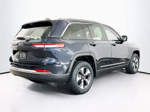 Used 2022 Jeep Grand Cherokee Limited 4xe w/ Luxury Tech Group II image 9