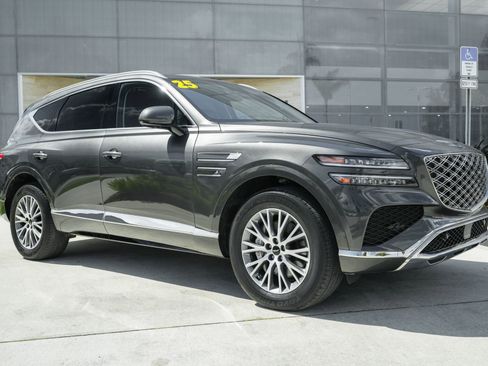 Used 2025 Genesis GV80 2.5T Standard image 3