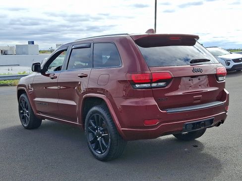 Used 2020 Jeep Grand Cherokee Altitude image 4