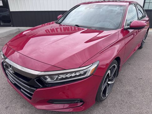 Used 2018 Honda Accord Sport image 3