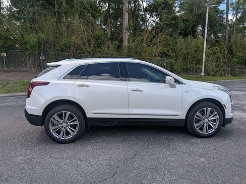 Certified 2024 Cadillac XT5 Premium Luxury FWD image 6