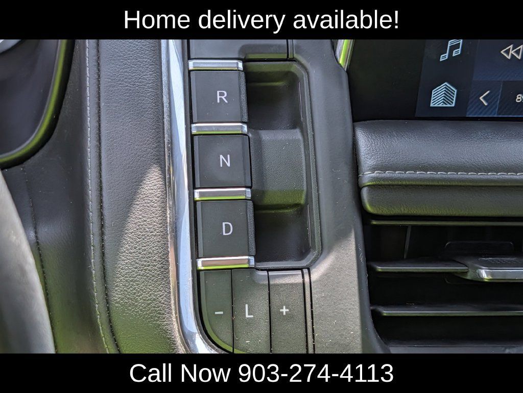 Used 2023 Chevrolet Suburban LT RWD image 20