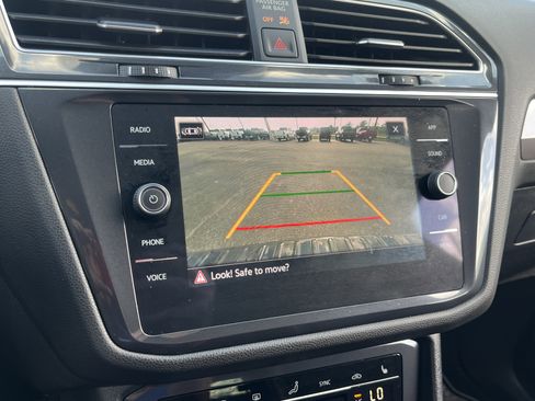 Used 2024 Volkswagen Tiguan SE R-Line image 24