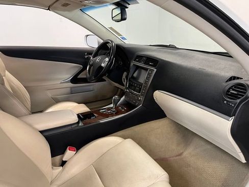 Used 2012 Lexus IS 250C RWD image 10