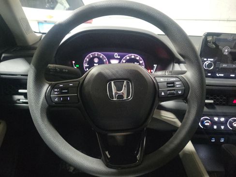 Certified 2025 Honda Accord SE image 23