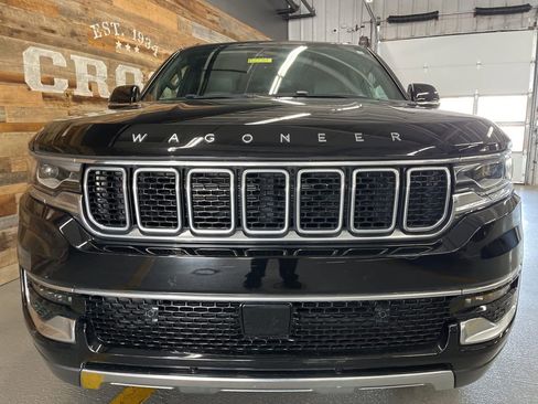 Used 2022 Jeep Wagoneer Series III image 6